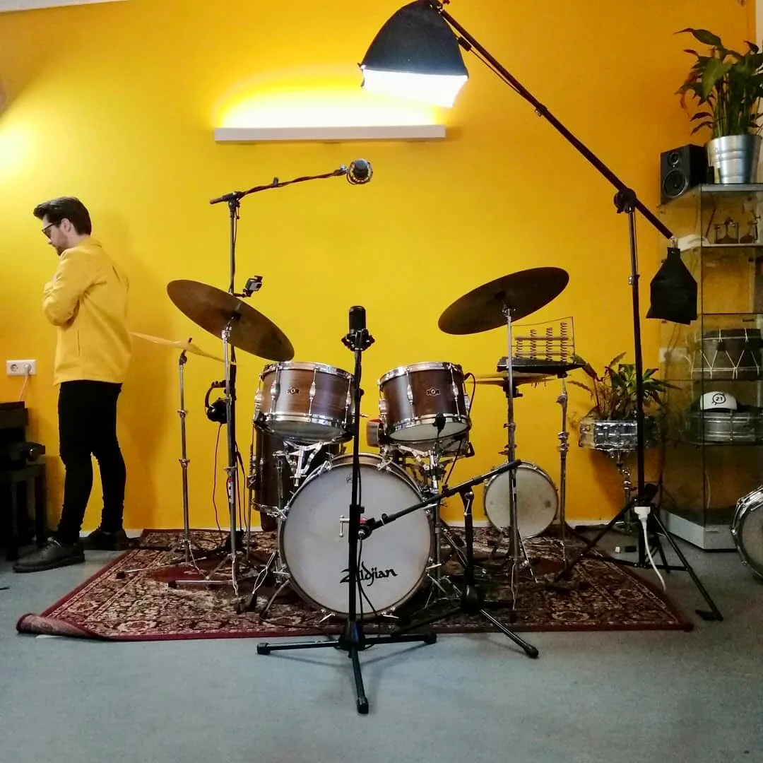 Volwassene in de studio