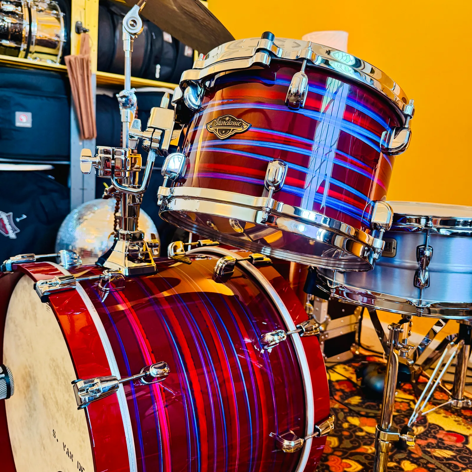 Tama Starclassic Walnut/Birch in Phantasm Oyster in The Drum Vault, The Hague